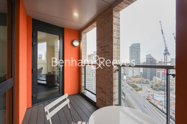 1  bedroom flat to rent in Williamsburg Plaza, Canary Wharf, E14-image 5