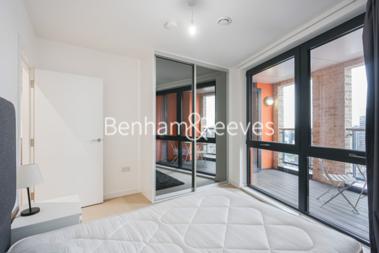 1  bedroom flat to rent in Williamsburg Plaza, Canary Wharf, E14-image 8