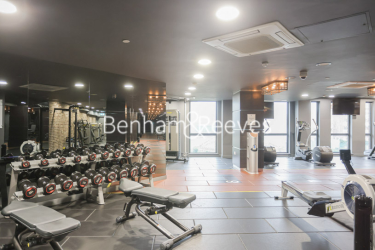 1  bedroom flat to rent in Williamsburg Plaza, Canary Wharf, E14-image 17