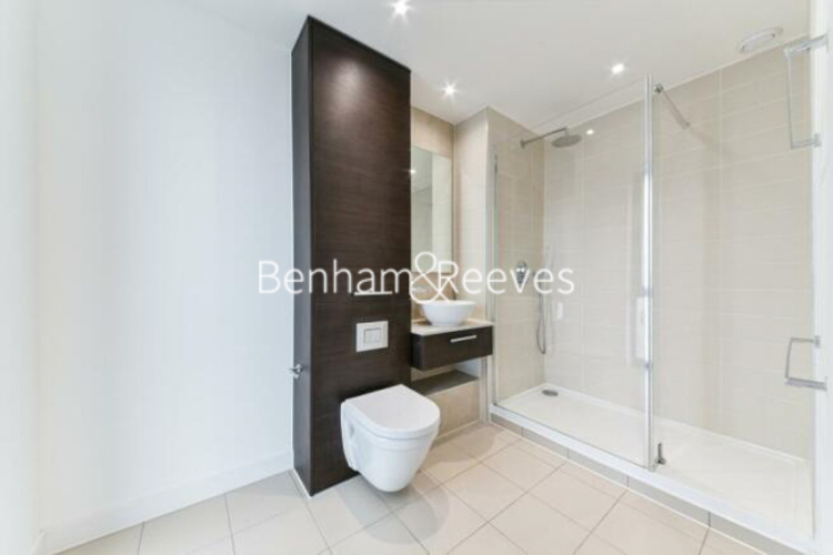 2  bedrooms flat to rent in Williamsburg Plaza ,Canary Wharf, E14-image 7