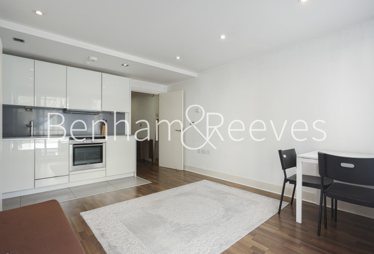 Studio flat to rent in Caspian Wharf, Yeo Street, E3-image 2