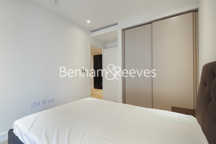 2  bedrooms flat to rent in Harcourt Tower, Canary Wharf, E14-image 14