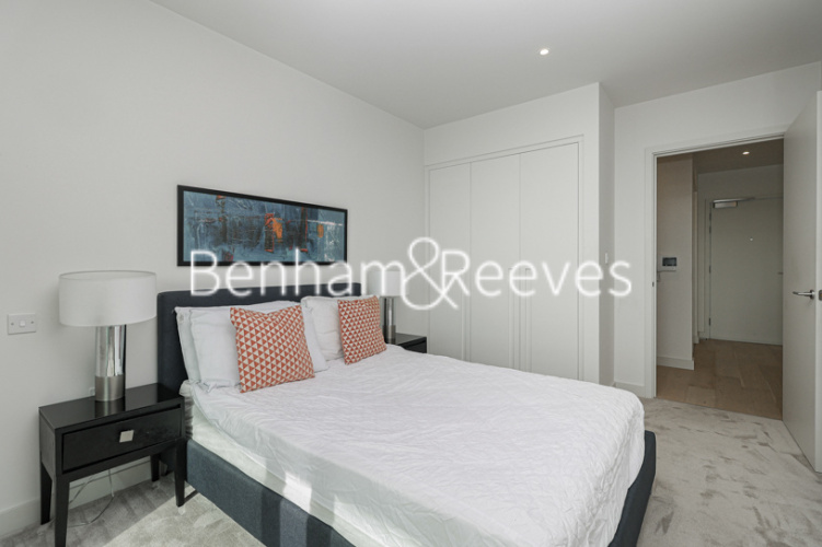 2 bedrooms flat to rent in Bonnet Street, Royal Wharf Riverscape, E16-image 4