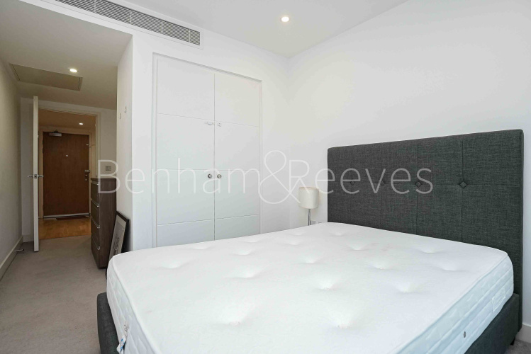 2 bedrooms flat to rent in Marsh Wall, Canary Wharf, E14-image 4