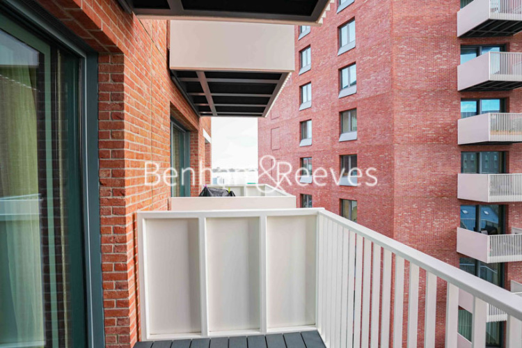 1 bedroom flat to rent in Gillender Street, Canary Wharf, E3-image 11