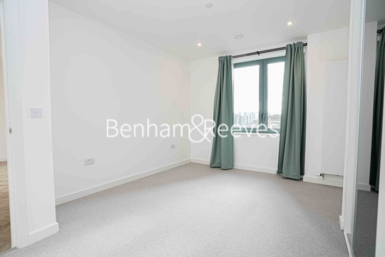 1 bedroom flat to rent in Gillender Street, Canary Wharf, E3-image 13