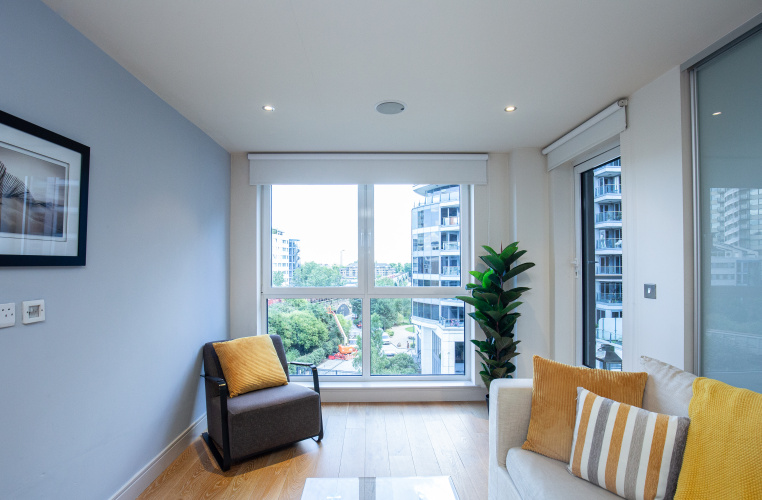 Studio flat to rent in Townmead Road, Fulham, SW6-image 1