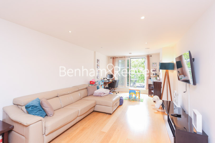 2 bedrooms flat to rent in Lensbury Avenue, Fulham, SW6-image 1