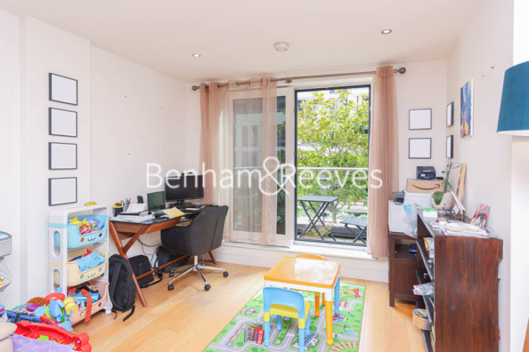 2 bedrooms flat to rent in Lensbury Avenue, Fulham, SW6-image 15