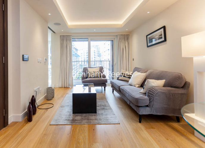 Studio flat to rent in Thurstan Street, Fulham, SW6-image 1