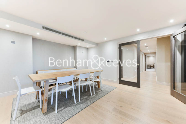 3 bedrooms flat to rent in Park Street, Chelsea Creek, SW6-image 7