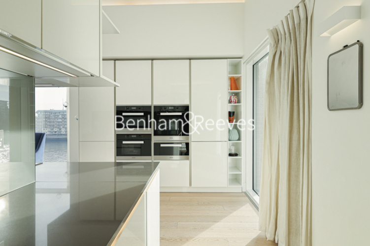 4 bedrooms flat to rent in Central Avenue, Hammersmith And Fulham, SW6-image 26