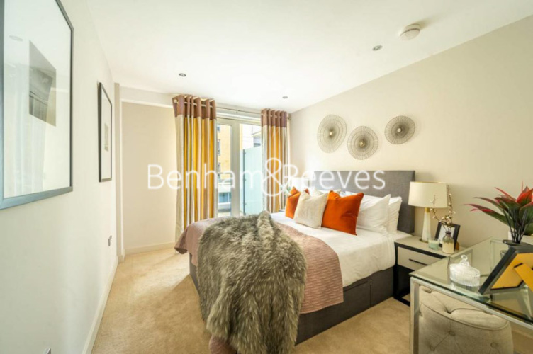 2 bedrooms flat to rent in Fountain House, The Boulevard, SW6-image 7