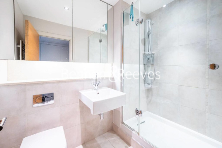 2 bedrooms flat to rent in Fountain House, The Boulevard, SW6-image 12