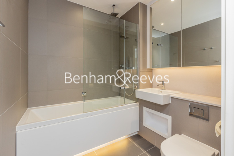 1 bedroom flat to rent in Westbourne Apartments, Central Avenue, SW6-image 4