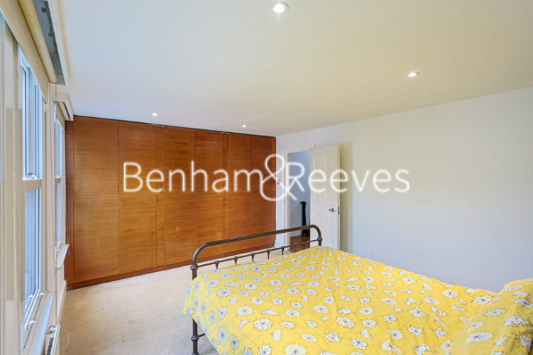 4 bedrooms flat to rent in Rylston Road, Fulham, SW6-image 3