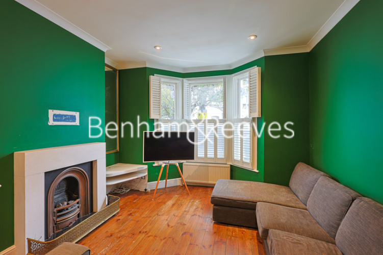 4 bedrooms flat to rent in Rylston Road, Fulham, SW6-image 6