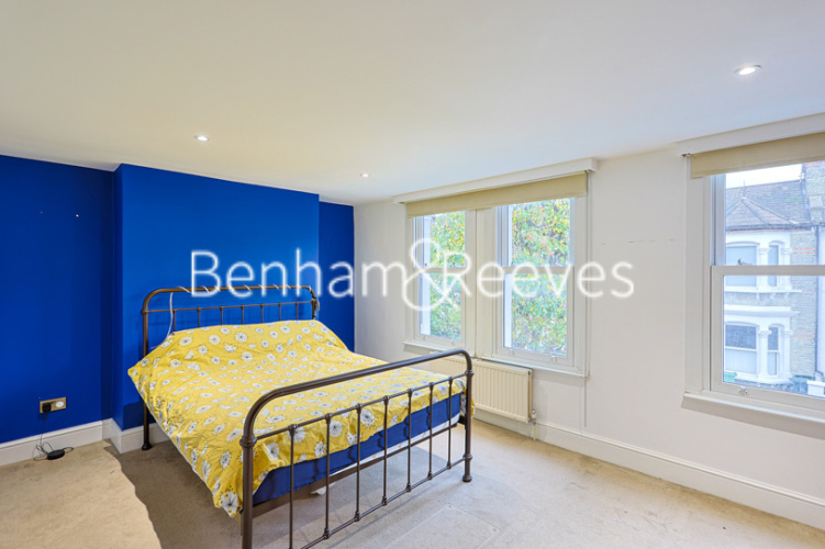 4 bedrooms flat to rent in Rylston Road, Fulham, SW6-image 13