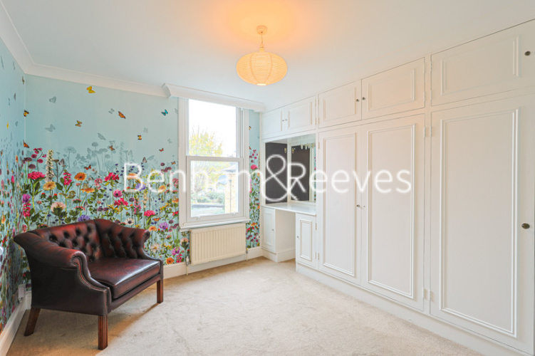 4 bedrooms flat to rent in Rylston Road, Fulham, SW6-image 15