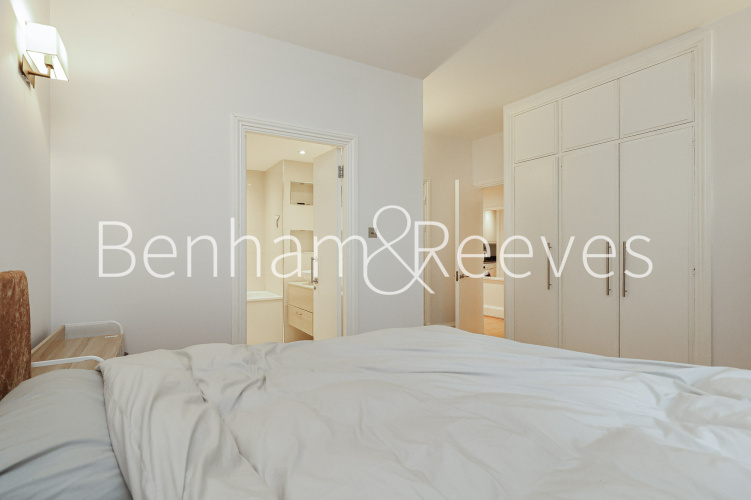 2  bedrooms flat to rent in Carlyle Court, Chelsea Harbour, SW10-image 17