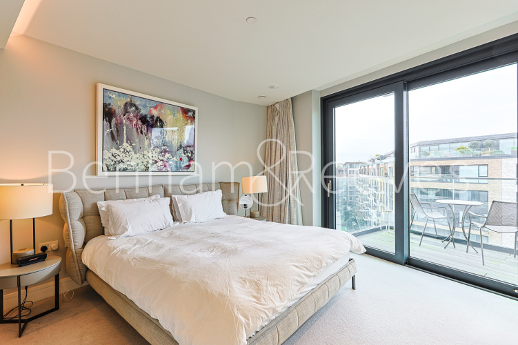 3 bedrooms flat to rent in Lighterman Tower, Chelsea Island, Chelsea, SW10-image 5