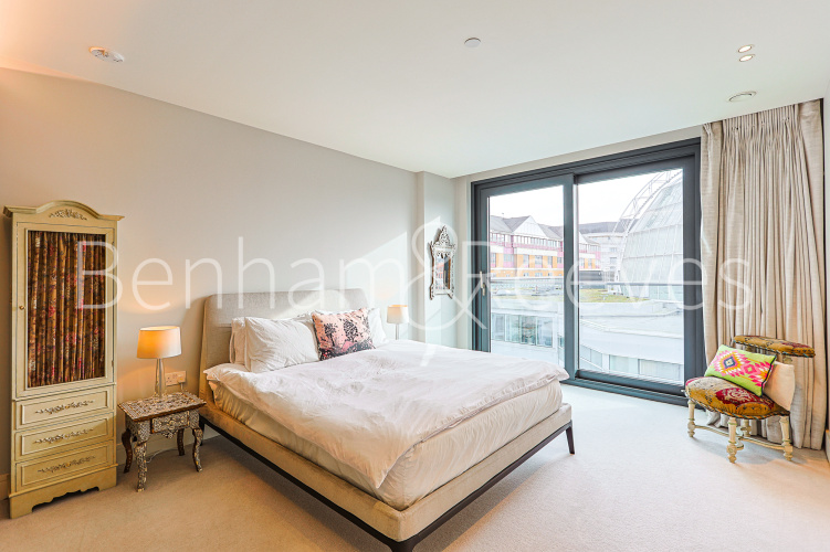 3 bedrooms flat to rent in Lighterman Tower, Chelsea Island, Chelsea, SW10-image 15