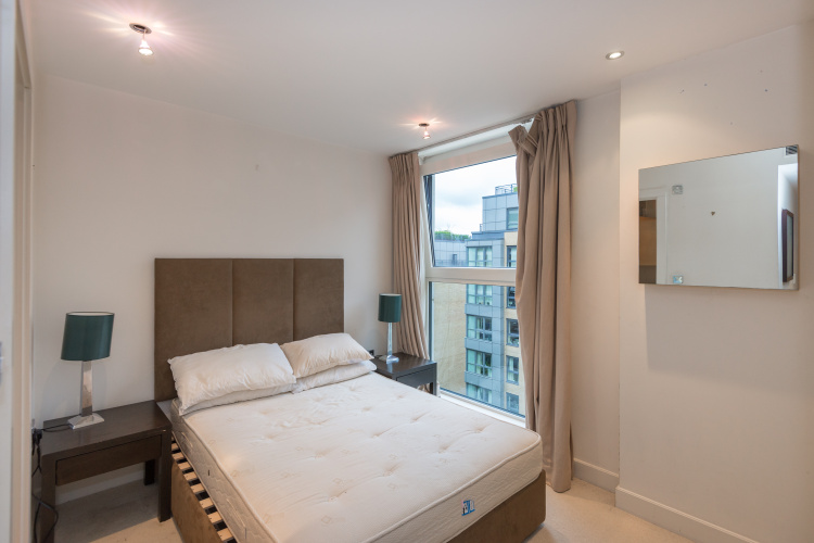 3 bedrooms flat to rent in Lensbury Avenue, Imperial Wharf, SW6-image 4