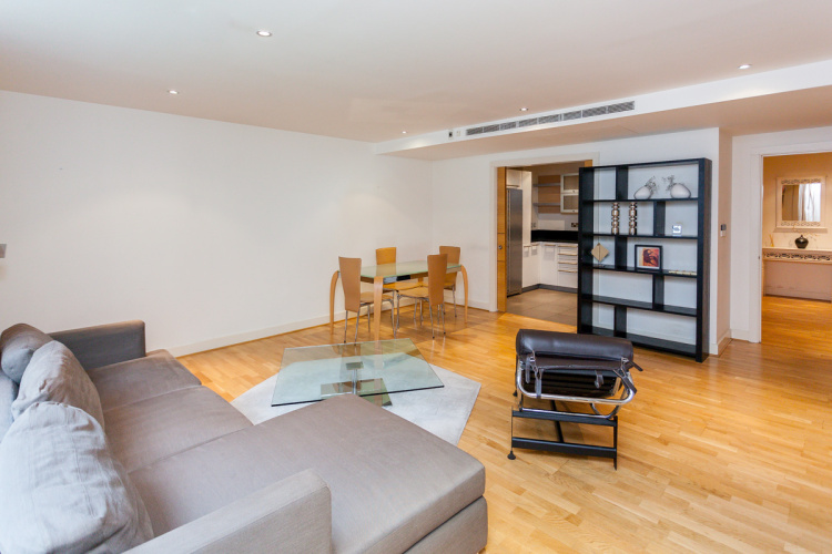 2 bedrooms flat to rent in Marina Point, Fulham, SW6-image 2