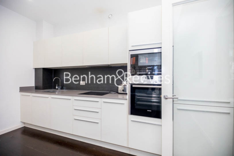 1 bedroom flat to rent in Drummond Way, Islington, N1-image 2