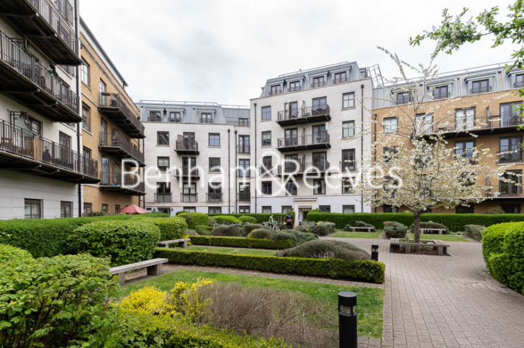 2 bedrooms flat to rent in Highbury Gardens, Holloway Road, N7-image 6