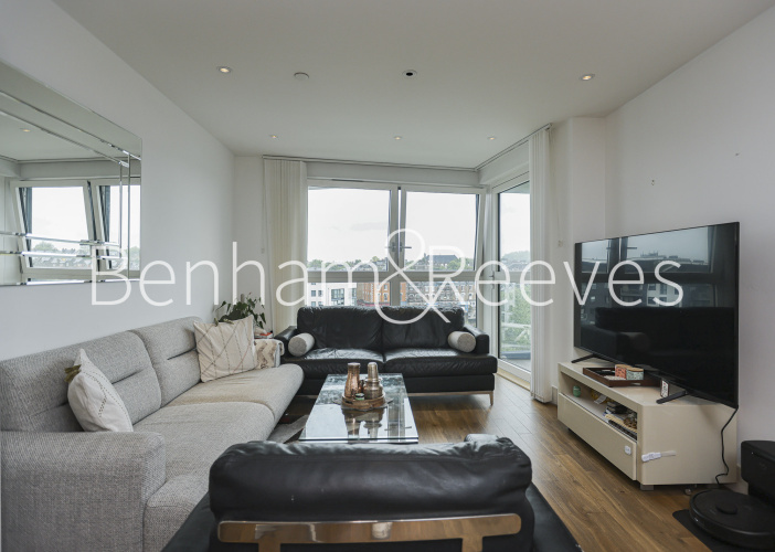 2 bedrooms flat to rent in Queensland Road, Highgate, N7-image 1