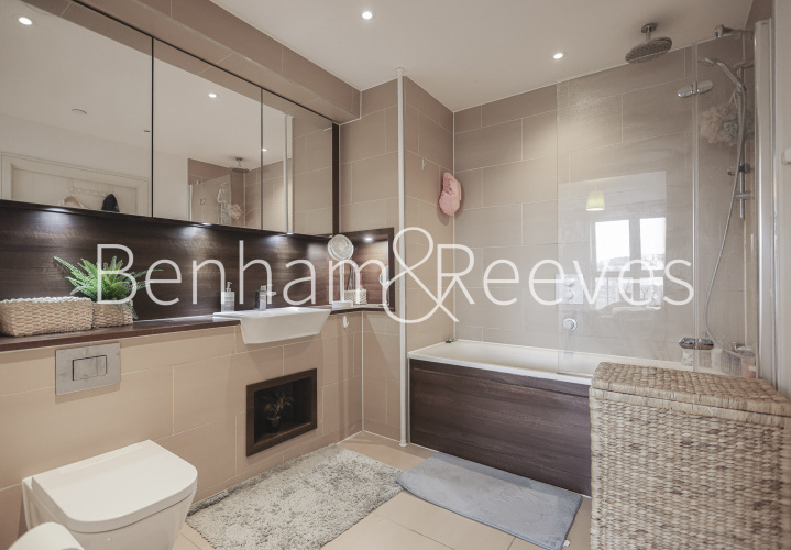 2 bedrooms flat to rent in Queensland Road, Highgate, N7-image 2