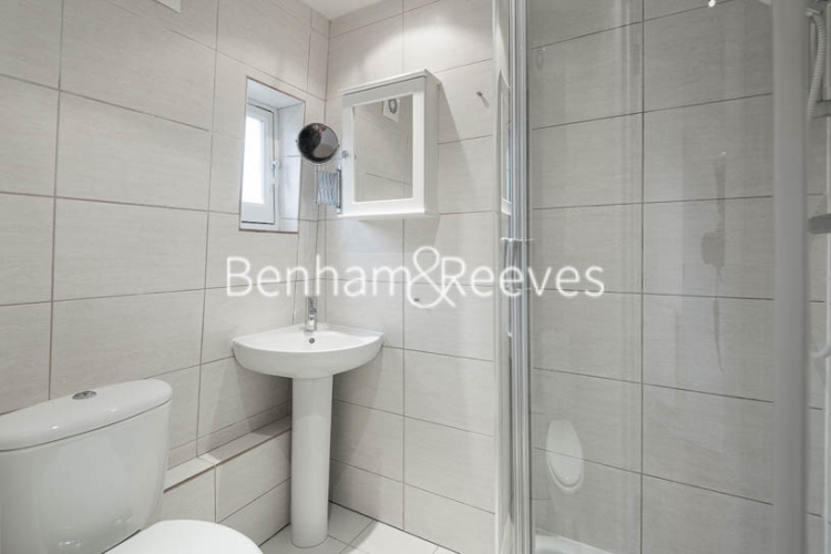 1 bedroom flat to rent in Highgate High Street, Highgate Village, N6-image 5