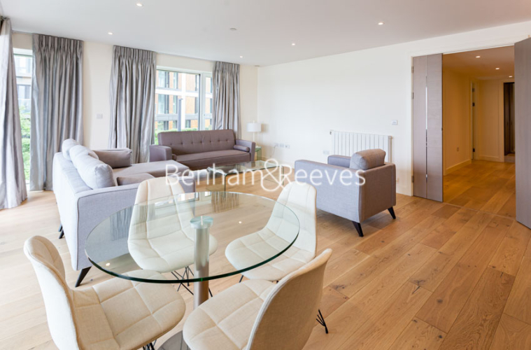 3 bedrooms flat to rent in Duke of Wellington Avenue, Woolwich, SE18-image 7