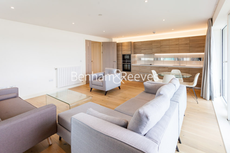 3 bedrooms flat to rent in Duke of Wellington Avenue, Woolwich, SE18-image 11