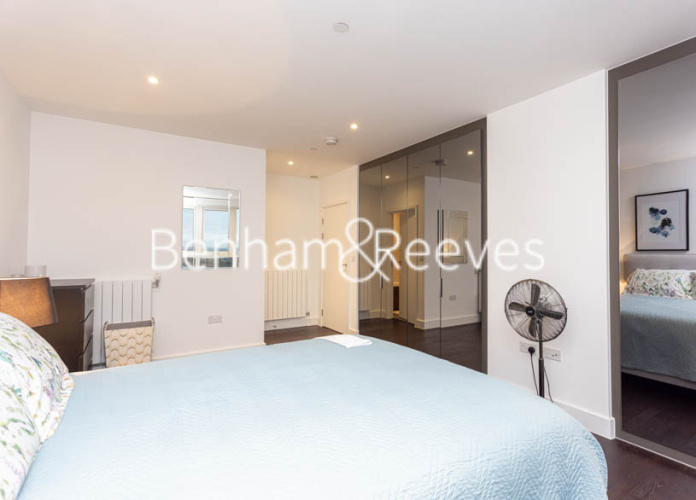 3 bedrooms flat to rent in Victory Parade, Woolwich, SE18-image 23