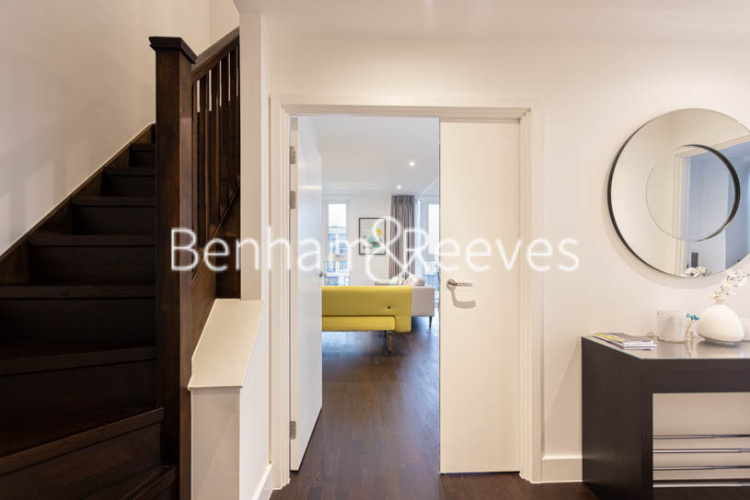 3 bedrooms flat to rent in Victory Parade, Woolwich, SE18-image 24