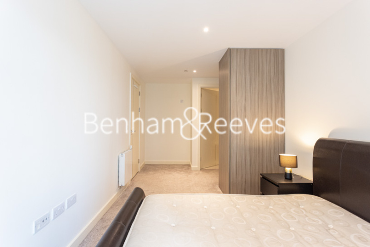 2 bedrooms flat to rent in Duke of Wellington, Woolwich, SE18-image 28