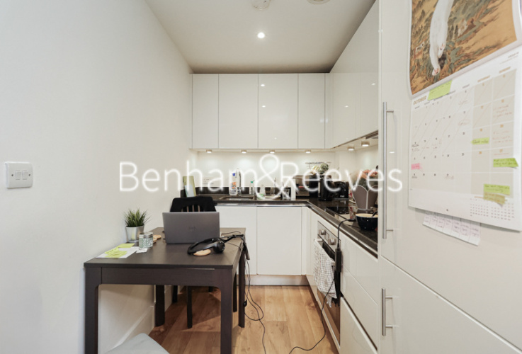 1  bedroom flat to rent in Royal Arsenal Riverside, Woolwich, SE18-image 2