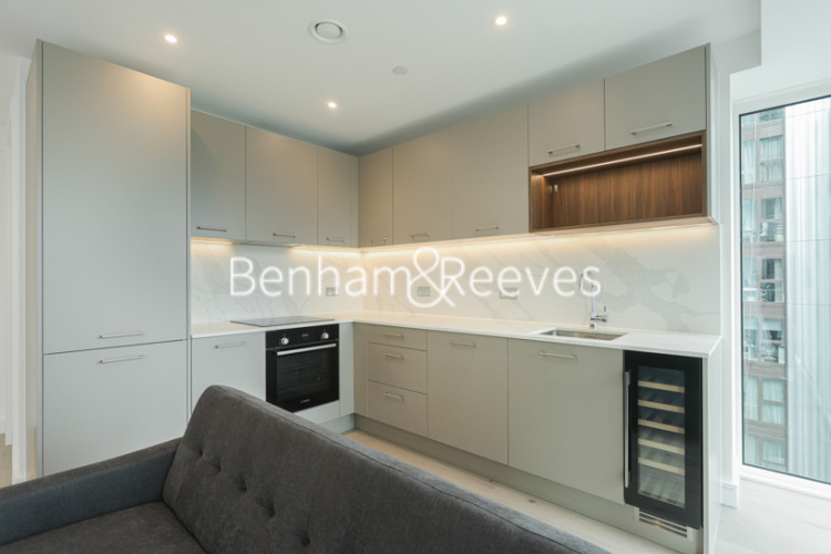 1 bedroom flat to rent in Brigadier Walk, Royal Arsenal Riverside, SE18-image 2