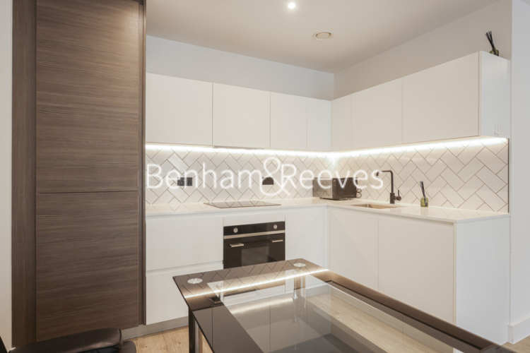 1  bedroom flat to rent in Pegler Square, Kidbrooke Village, SE3-image 7