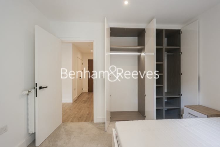 1  bedroom flat to rent in Pegler Square, Kidbrooke Village, SE3-image 13