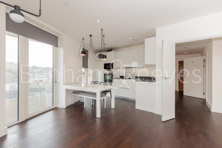 2 bedrooms flat to rent in Royal Arsenal Riverside, Woolwich, SE18-image 3