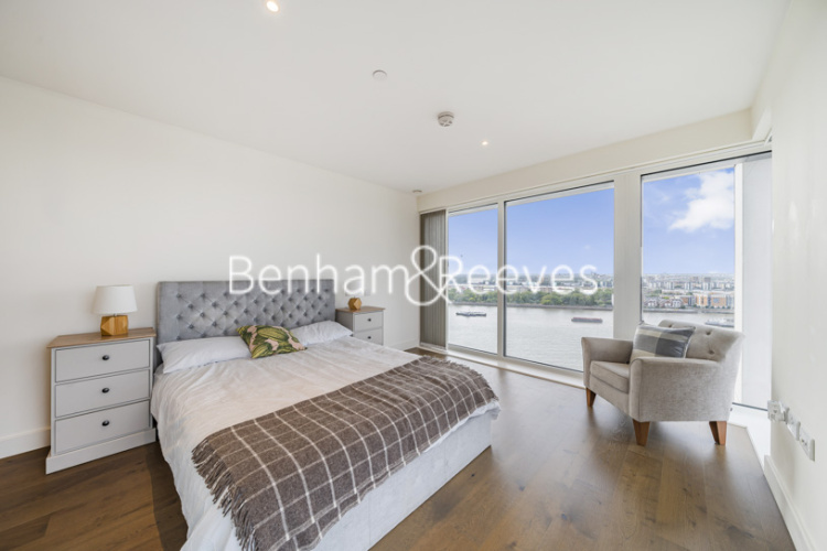 2 bedrooms flat to rent in Royal Arsenal Riverside, Duke of Wellington Avenue, SE18-image 3