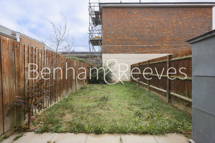 4 bedrooms flat to rent in Hastings Street, Royal Arsenal Riverside, SE18-image 18