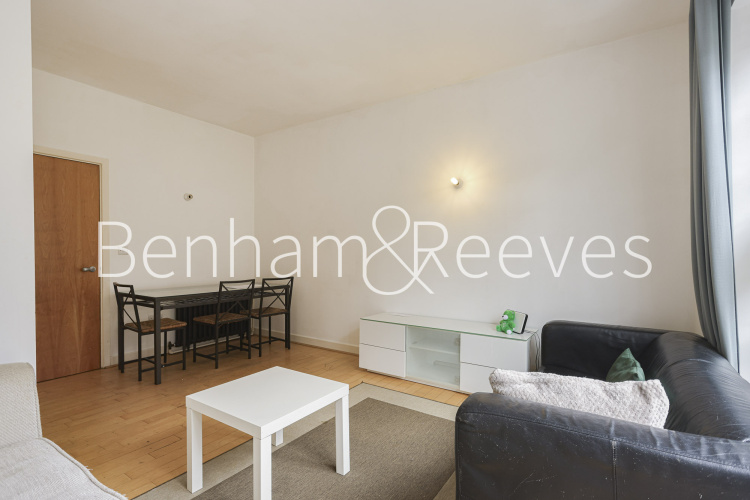 4 bedrooms flat to rent in Hastings Street, Royal Arsenal Riverside, SE18-image 23