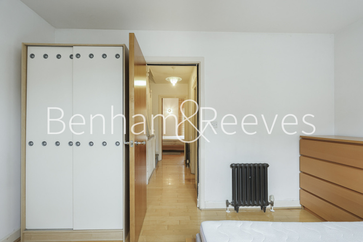 4 bedrooms flat to rent in Hastings Street, Royal Arsenal Riverside, SE18-image 26