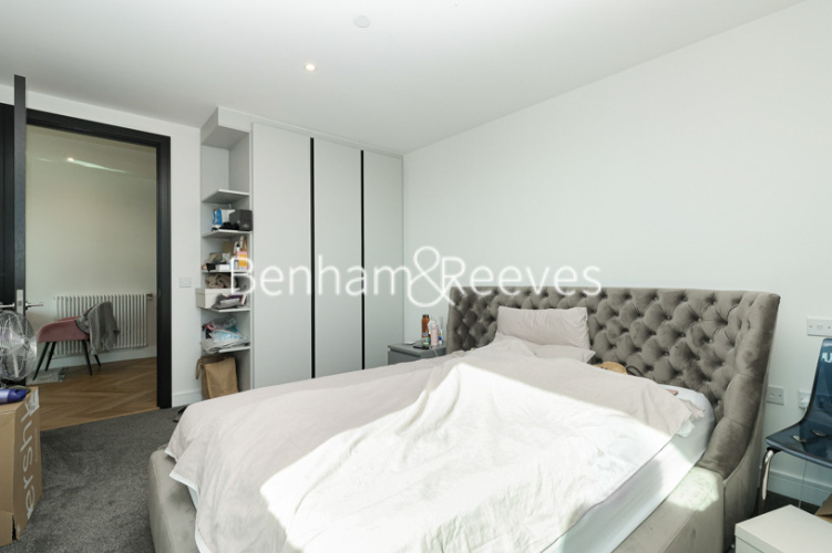 1 bedroom flat to rent in Brigadier Walk, Royal Arsenal Riverside, SE18-image 4