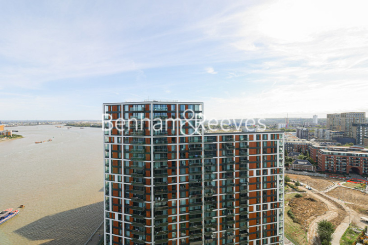 1 bedroom flat to rent in Brigadier Walk, Royal Arsenal Riverside, SE18-image 11