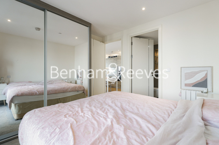 2 bedrooms flat to rent in Duke of Wellington Avenue, Royal Arsenal Riverside, SE18-image 13